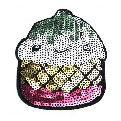 Aplique em forma de gelado com lantejoulas coloridas