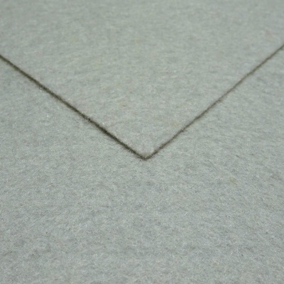 Close-up de tecido cinzento claro com textura felpuda