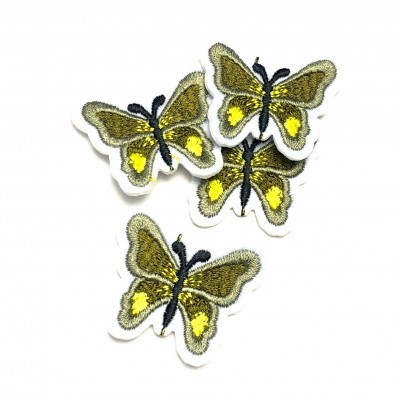 Emblemas bordados borboletas verde amarelo preto fundo branco