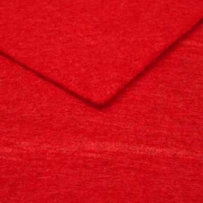 Tecido vermelho com textura felpuda