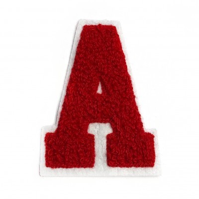 Aplicação em tecido da letra A vermelho com contorno branco