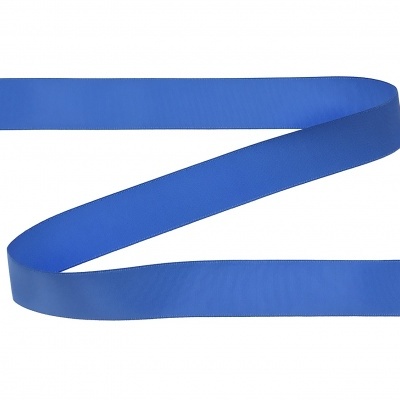 Fita azul de tecido com textura lisa