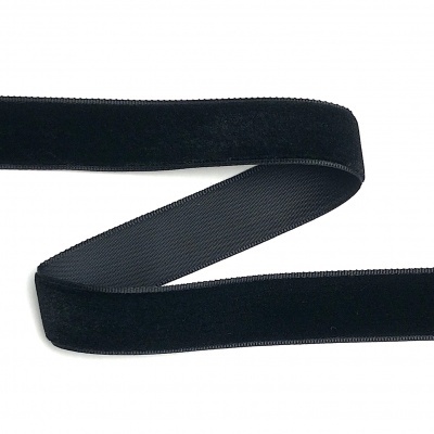 Fita preta de veludo com parte traseira texturada