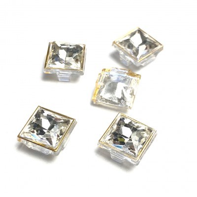 Botões quadrados transparentes com bordas douradas