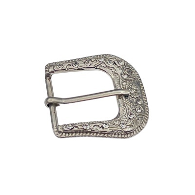 Fivela metálica prateada decorada com padrão floral