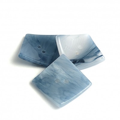 Três botões quadrados marmoreados azuis e branco