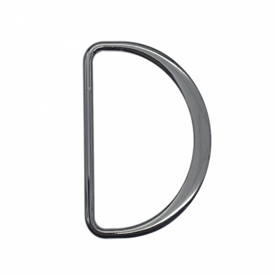 Argola em forma de D em metal prateado