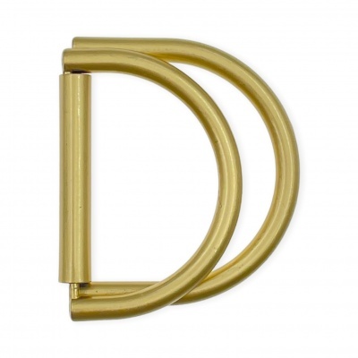 Estrutura metálica dourada em forma de D com junta articulada