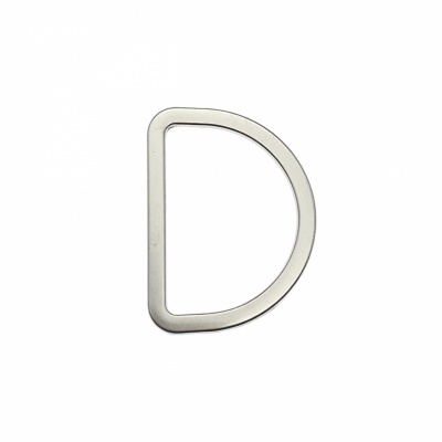 Argola metálica em forma de D prateada
