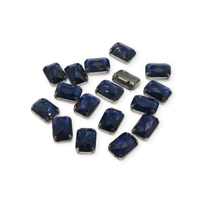 Cristais retangulares azul escuro com base metálica prateada