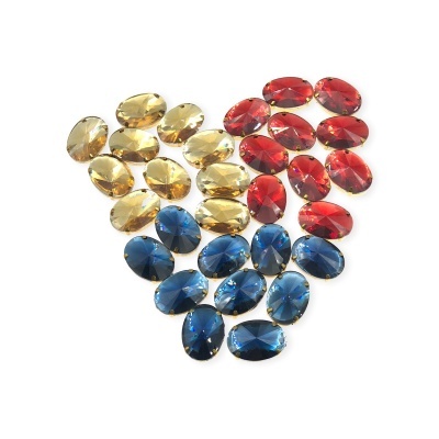 Pedras ovais coloridas dispostas em forma de coração