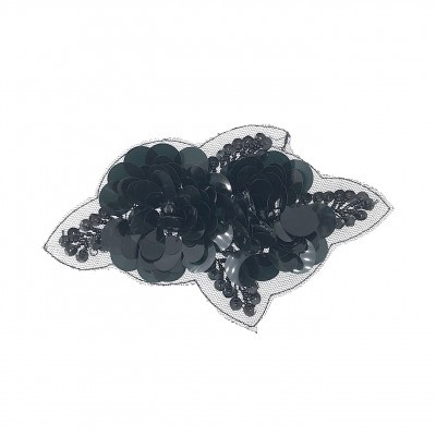 Aplique decorativo de flores em lantejoulas pretas e tule preto