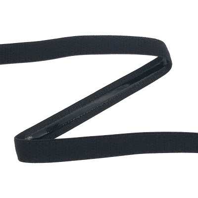 Elástico preto com textura lisa