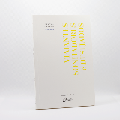 Livro branco com título amarelo e texto preto em fundo branco