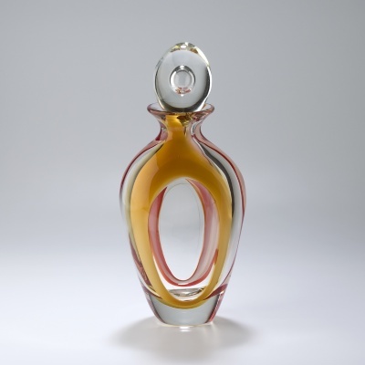 Garrafão decorativo de vidro transparente com reflexos âmbar e rosa