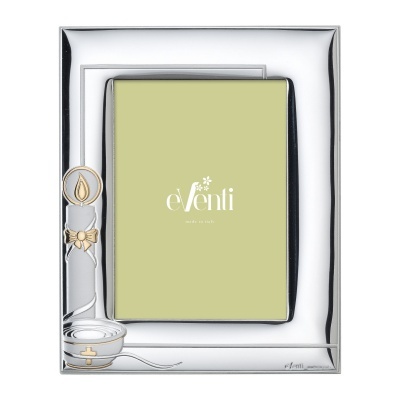 Moldura fotográfica de prata com vela decorativa e texto 'evento'