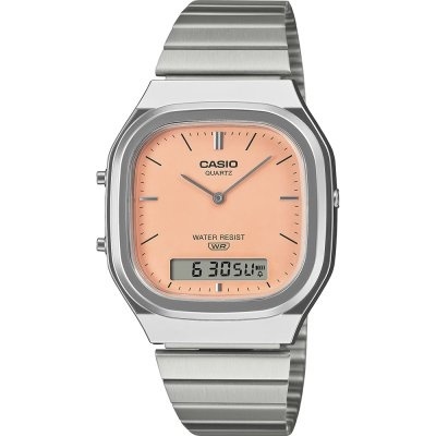 Relógio Casio prateado com mostrador rosa e visor digital