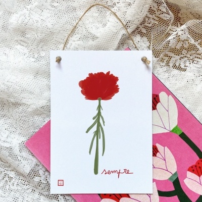 Cartão branco com flor vermelha desenhada e palavra 'sempre'