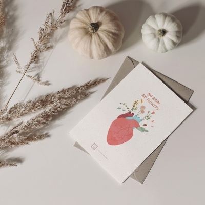 Cartão ilustrado com coração, texto 'NO MORE RULES', abóboras e ramos secos