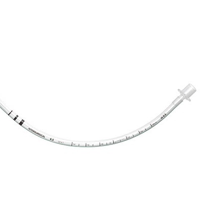 Tubo endotraqueal transparente com marcações em preto sobre fundo branco