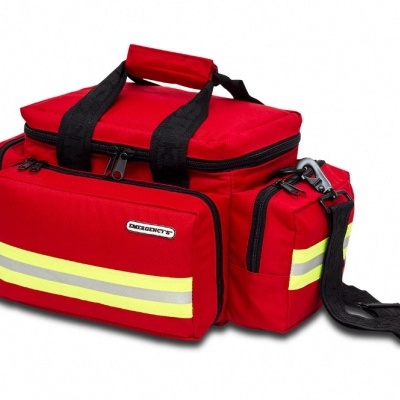 Bolsa de emergência vermelha com faixas refletoras amarelas e alças pretas