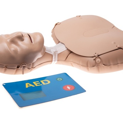 Modelo de treino de ressuscitação e desfibrilhador AED azul