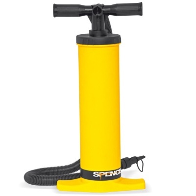 Bomba de ar manual amarela com pega preta e texto SPENCER