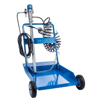 Carrinho azul com motor elétrico e mangueiras enroladas