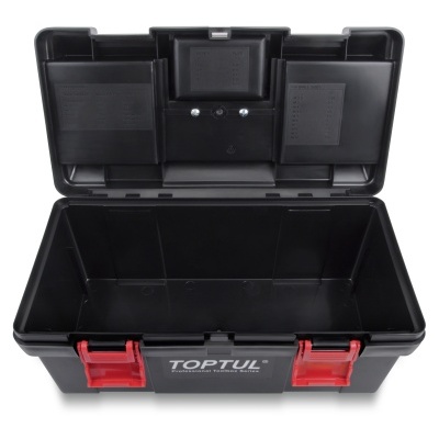 Caixa de arrumação preta em plástico com fechos vermelhos aberta