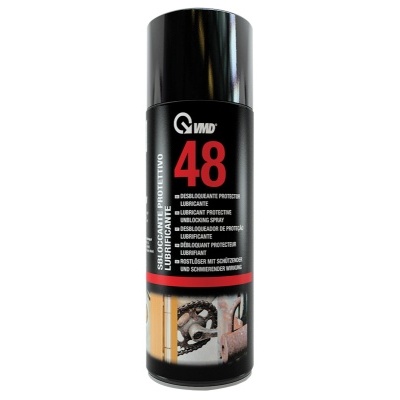 Frasco preto de spray lubrificante com texto branco e vermelho e imagens de engrenagens.