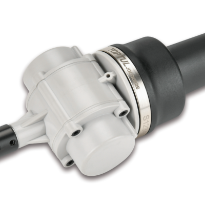 Ferramenta manual cinzenta com punho preto e anel numerado metálico