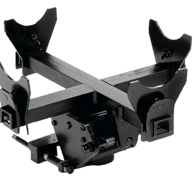 Suporte metálico preto com quatro ganchos para fixação