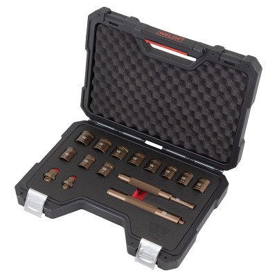 Conjunto de ferramentas metálicas douradas em caixa preta aberta com interior acolchoado