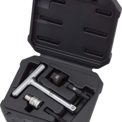 Conjunto de ferramentas em estojo preto aberto com ferramenta em T e acessórios