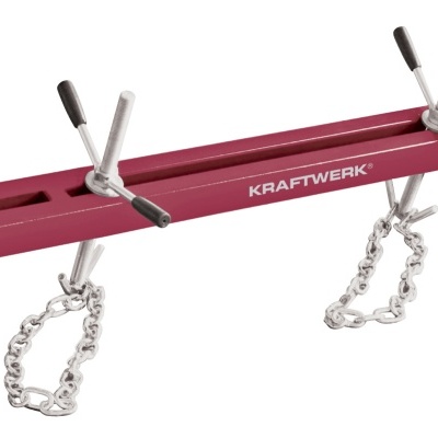 Ferramenta de suspensão para motor KRAFTWERK em metal vermelho e preto com correntes prateadas