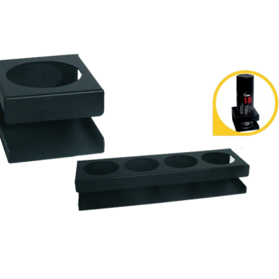 Suporte e bandeja para cápsulas de café em plástico preto mate com vários compartimentos redondos e quadrados