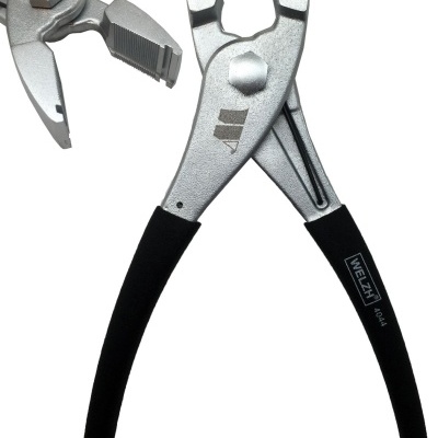 Alicates ajustáveis de metal com cabos pretos e marca WELZH