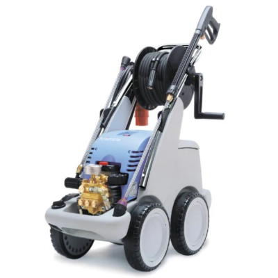 Lavadora de alta pressão cinza e azul com rodas grandes e pistolas