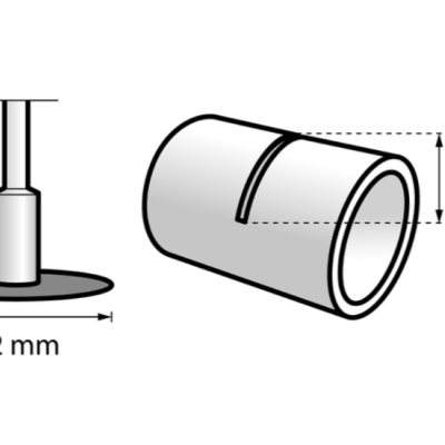 Peça cilíndrica metálica cinza claro com ranhura e dimensões 14 mm e 32 mm