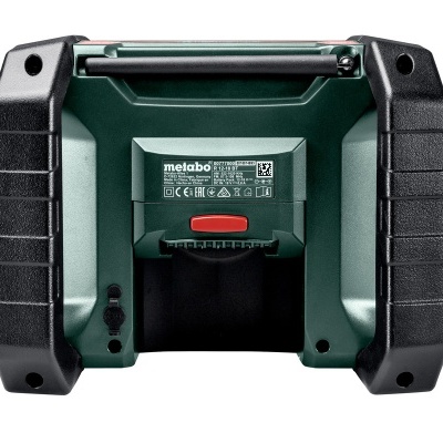 Rádio portátil Metabo verde e preto com botão vermelho