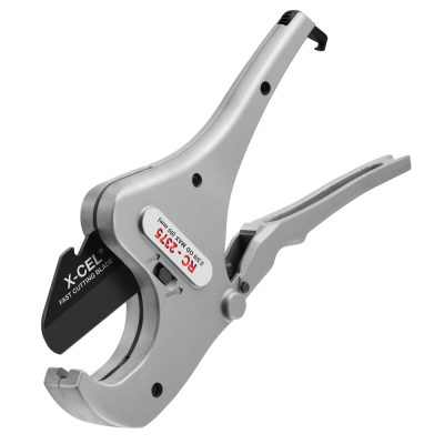tesoura de tubo plástico cinzenta e preta com lâmina rotulada X-CEL