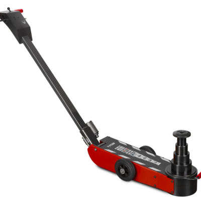 Macaco hidráulico preto e vermelho com alça longa e rodas