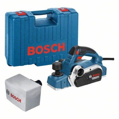 Conjunto Bosch com plaina elétrica azul, mala de transporte azul e saco coletor branco com logo Bosch
