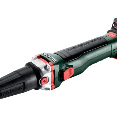 Ferramenta elétrica de acabamento Metabo verde e preta com detalhes vermelhos