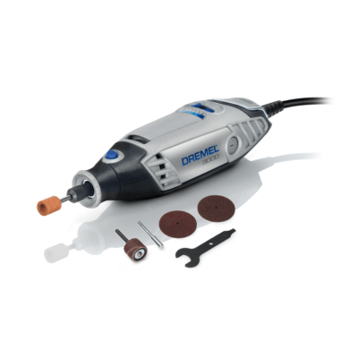 Ferramenta rotativa DREMEL 2000 com acessórios sobre fundo branco