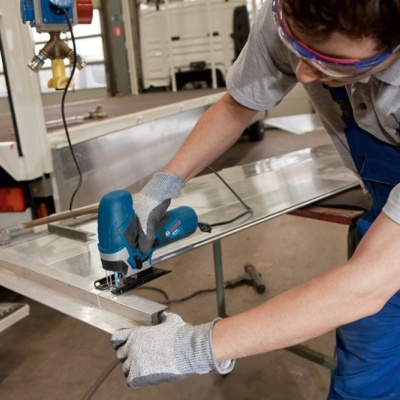 Máquina de cortar serra tico-tico a cortar chapa metálica