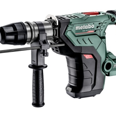 Martelo perfurador Metabo verde e preto com punho adicional