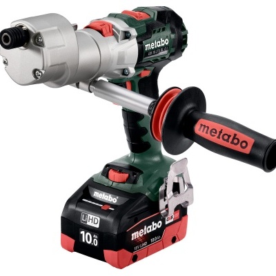 Parafusadora elétrica Metabo verde e preta com punho auxiliar e bateria