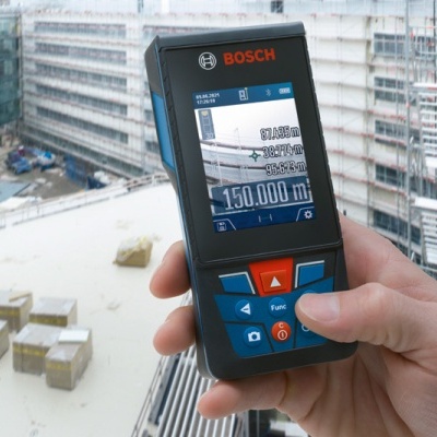 Medição eletrónica portátil BOSCH em construção