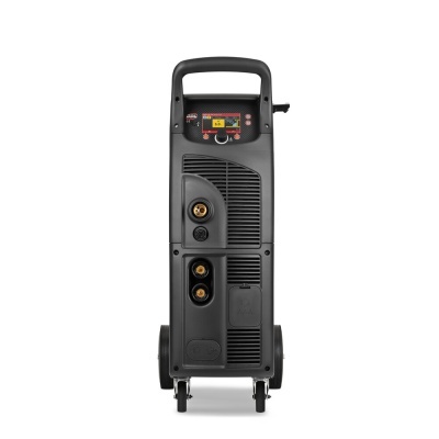 equipamento industrial preto com ecrã digital e rodas